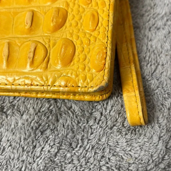 Brahmin Debra Yellow Melbourne Leather Wristlet Wallet Purse Authentic Croc - Picture 10 of 10